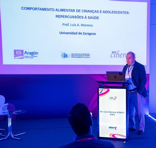 Como escolhas alimentares na infância e adolescência repercutem no peso, no metabolismo e no bem-estar