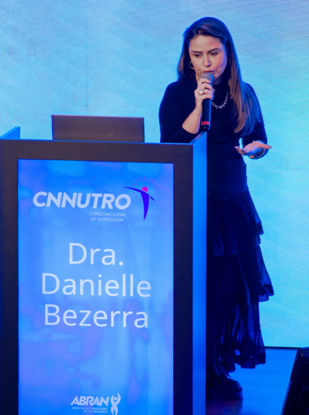 CNNUTRO 25/04/2025