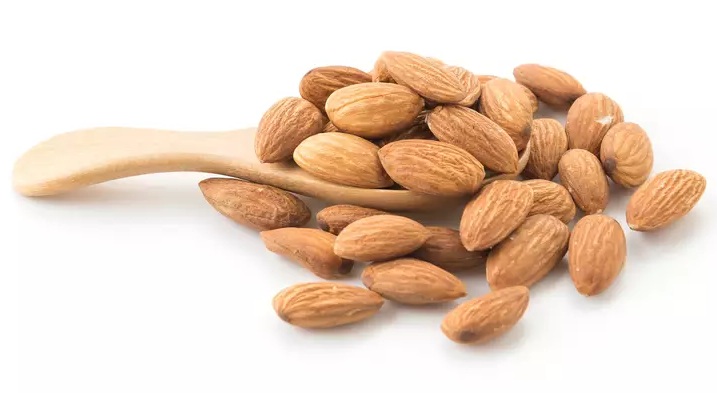 Entenda por que você deve Incluir Amêndoas em sua Alimentação Diária  