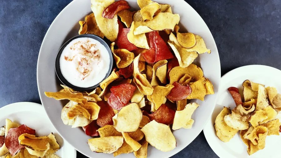 Petisque sem perder a linha: estes snacks ajudam a controlar o colesteroL