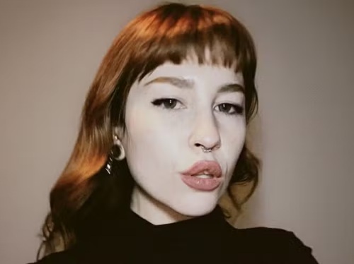 Jovem desenvolve problemas após anos de dieta à base de ultraprocessados: 'Quase parei de andar'