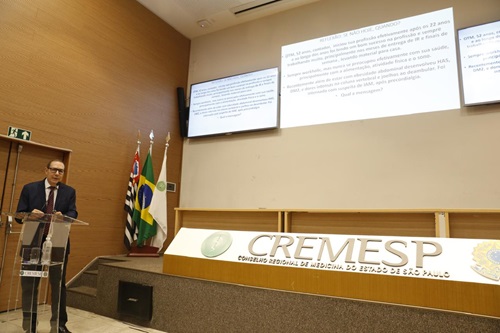 CREMESP homenageia o Prof. Dr. Durval Ribas Filho